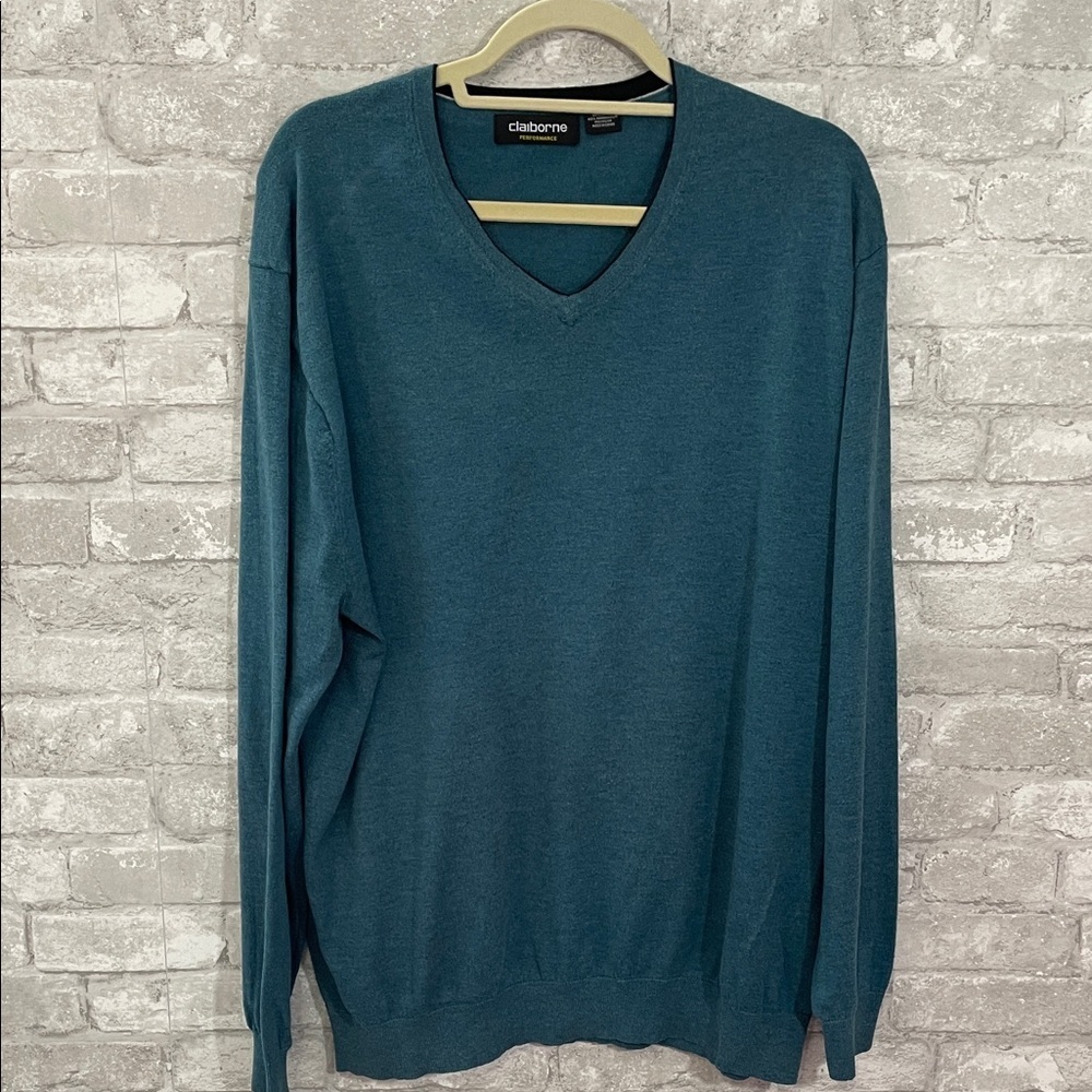 Claiborne Men's Teal V-Neck Sweater
